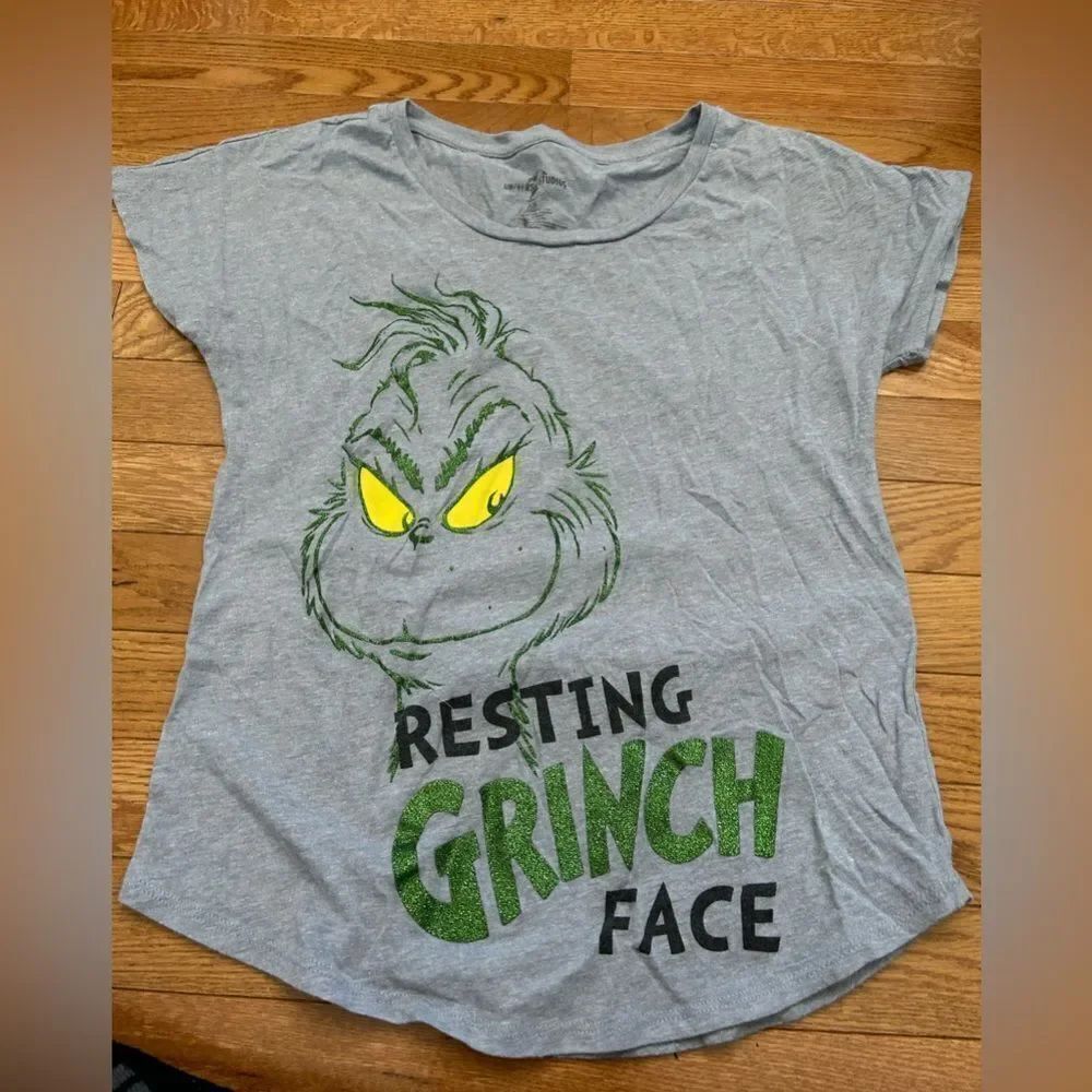 Universal Studios Resting Grinch Face Tshirt